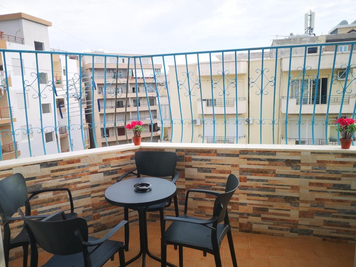 Riviera Deluxe Apartments Вльора Екстер'єр фото
